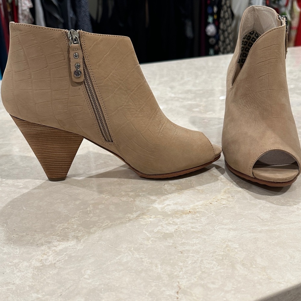 Worn once Matt Bernson Ankle Boots